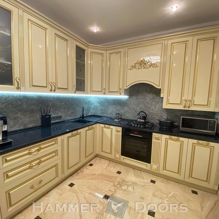 Классическая кухня с патиной