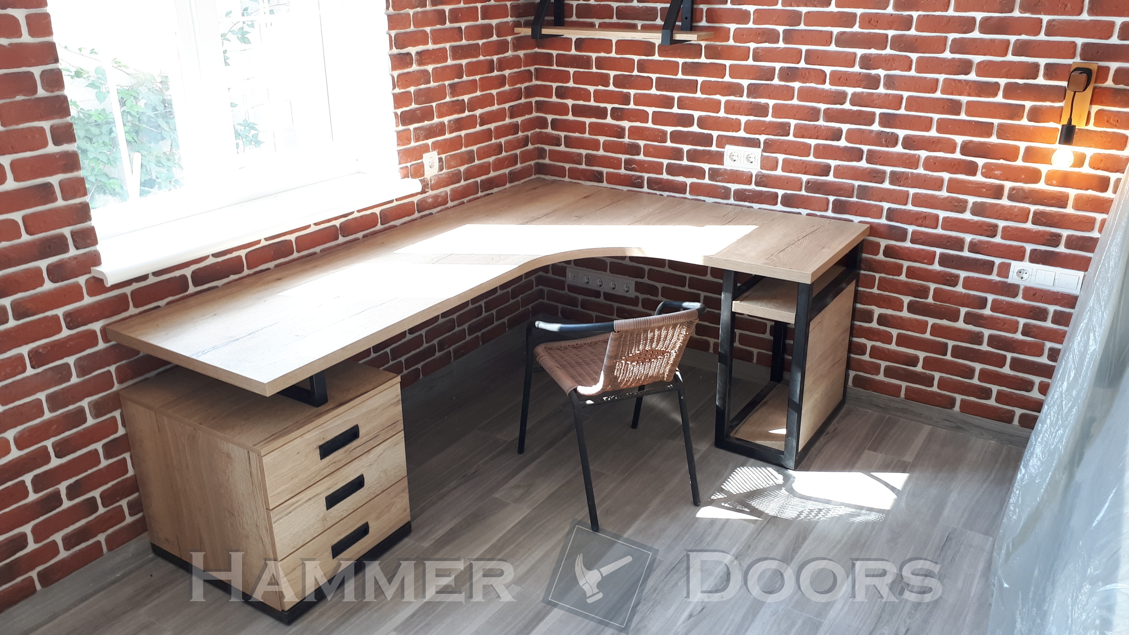 Письменный стол в стиле Loft